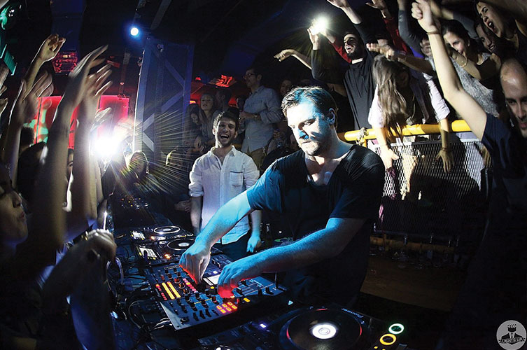 Indigo Club